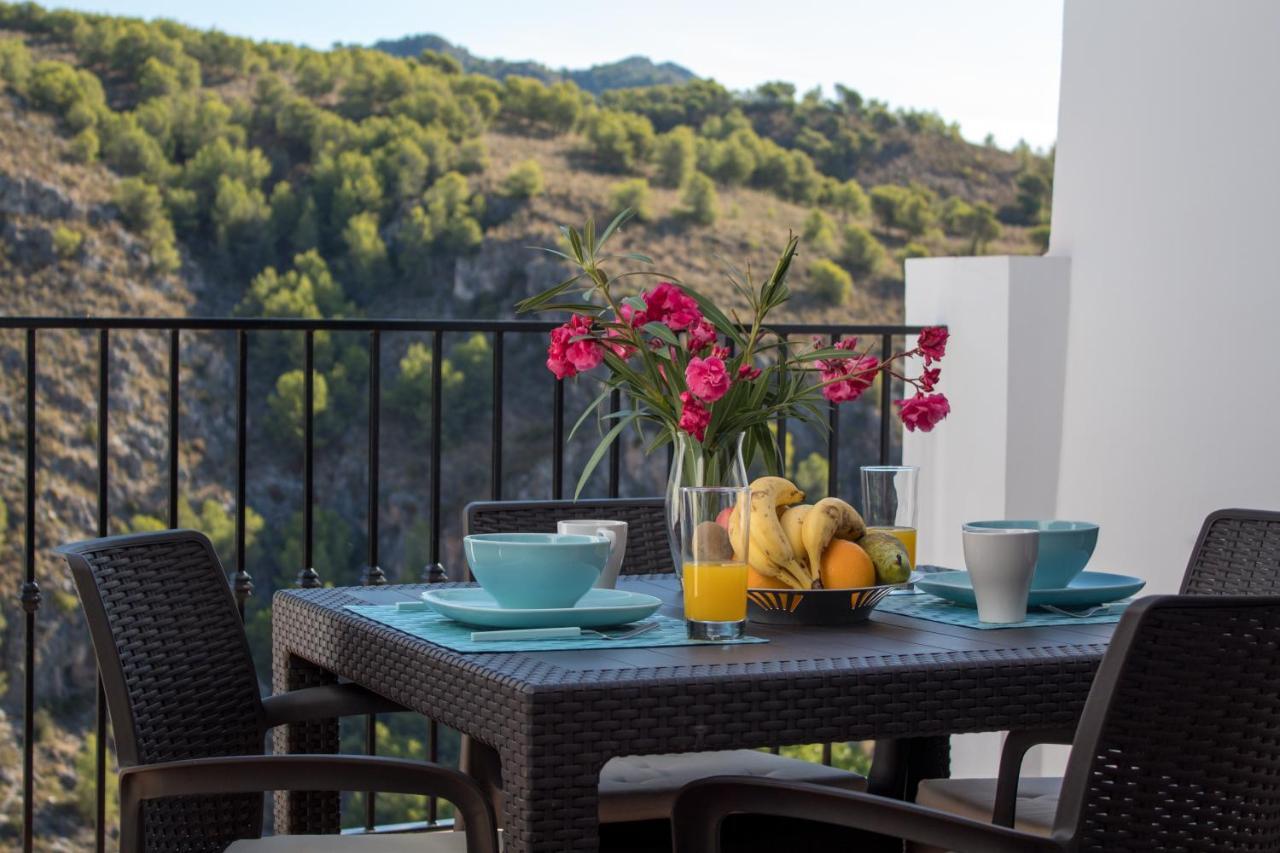 Quiet House In Village Center With Mountains Views 프리질리아나 외부 사진